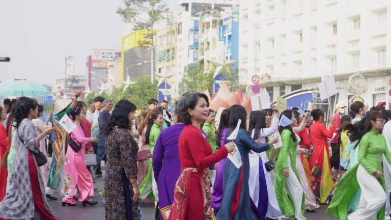 Travel Tuesday 2025: Mùa lễ hội mở ra những hành trình mới và tinh thần sẻ chia