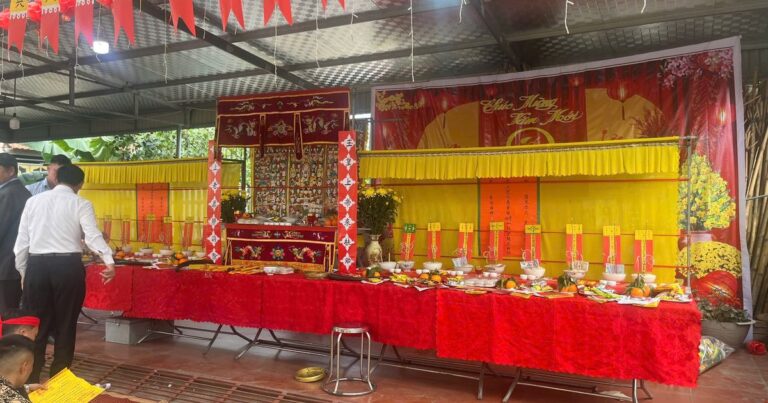 Cầu may đầu năm: Nét tín ngưỡng tâm linh đặc sắc của người Sán Dìu