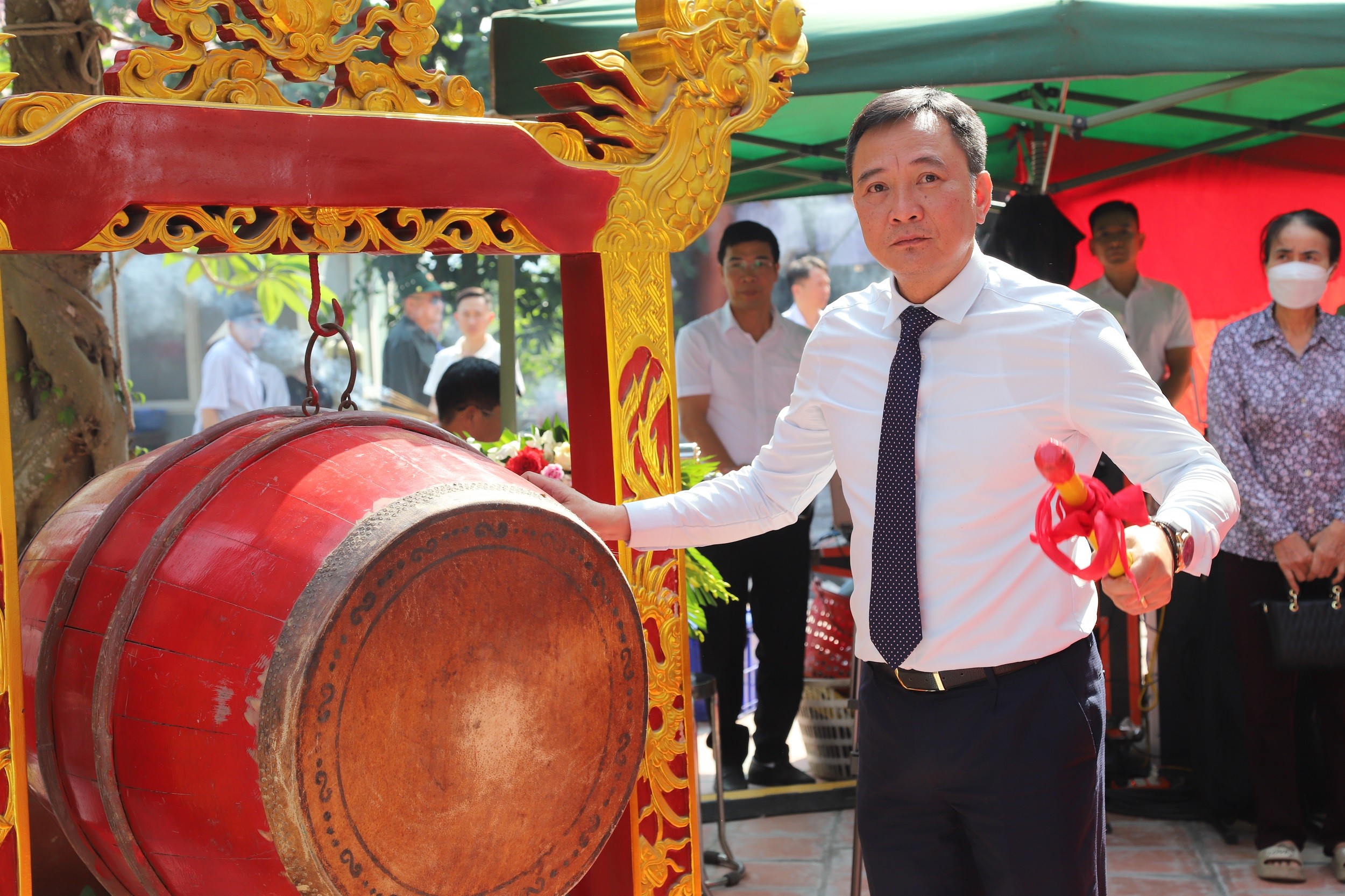 4-bi-thu-giong-trong-1777696736 4-bi-thu-giong-trong-1777696736.jpg
