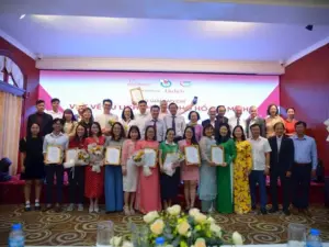 Chủ tịch Hiệp hội Du lịch Việt Nam tham dự trao giải cho tác phẩm báo chí xuất sắc viết về du lịch