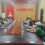 Cụm Hiệp hội Du lịch các tỉnh, thành phố phía Bắc giúp đỡ xã Mường Than khắc phục hậu quả thiên tai