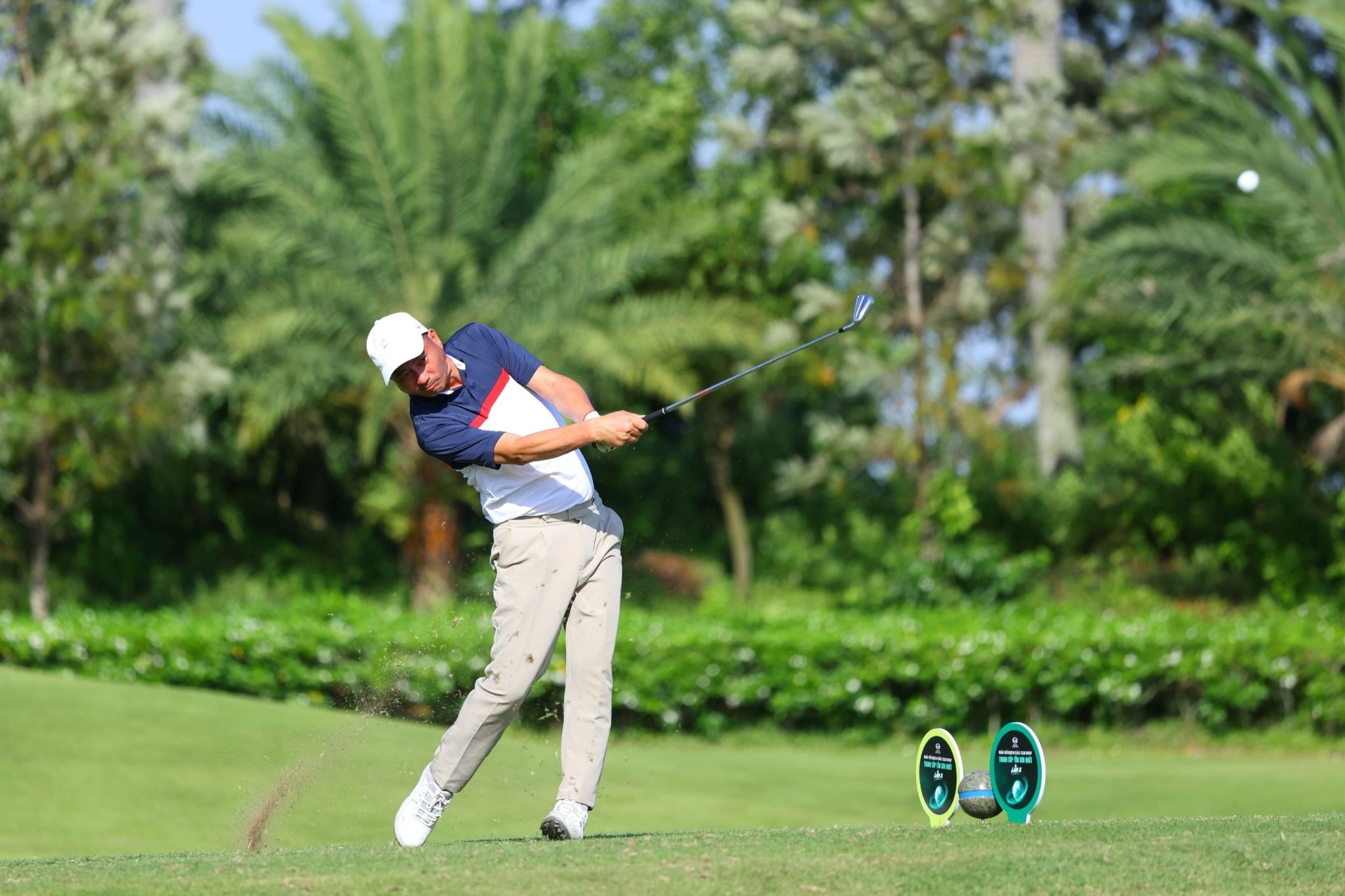 golf2-1785127397.jpg
