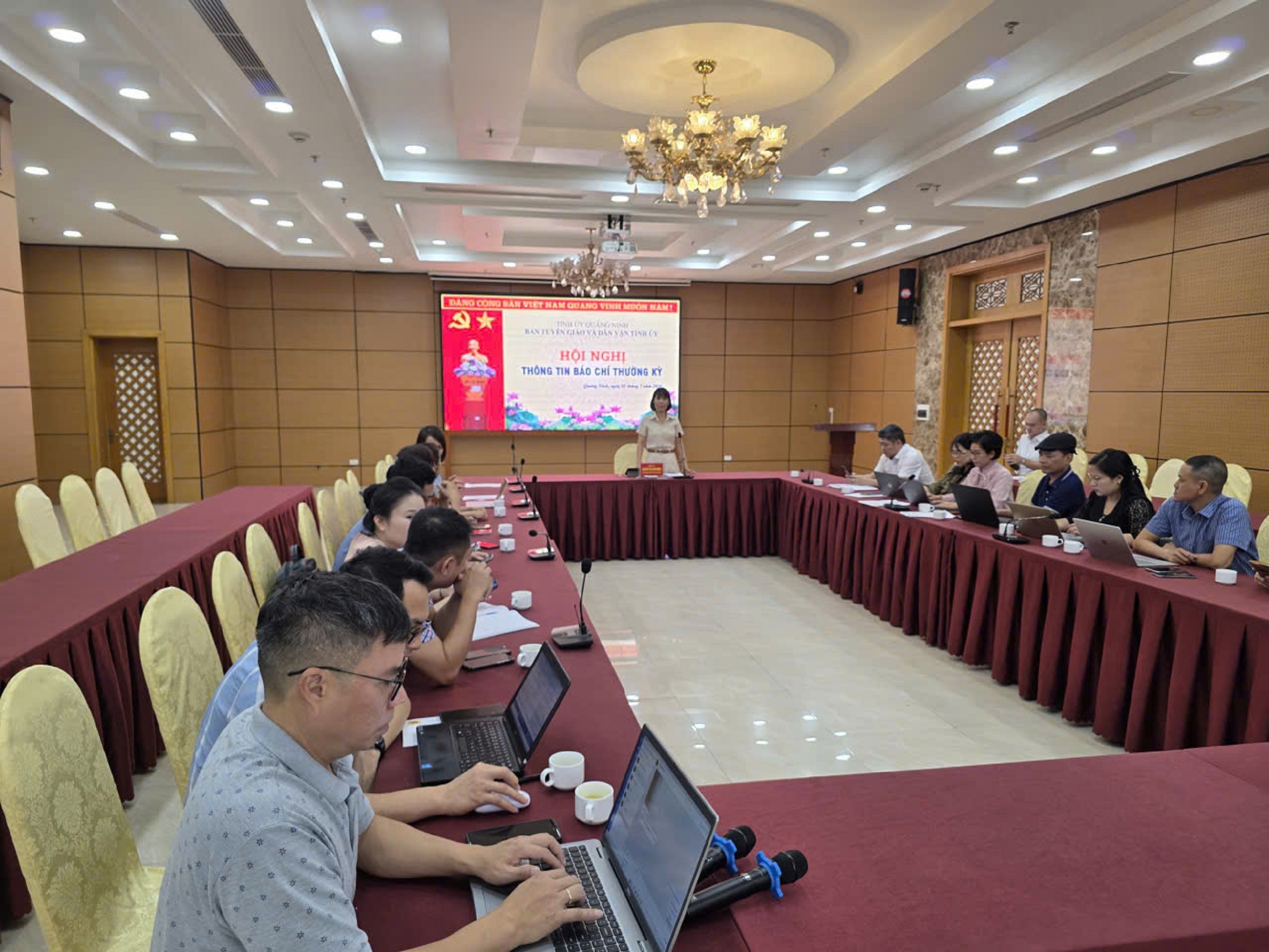 hoi-nghi-thong-tin-bao-chi-1783248589.jpg