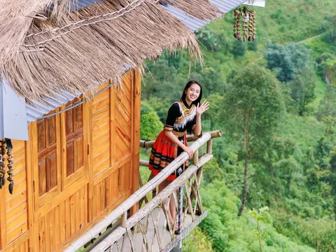 Lao Chải hân hoan đón Cúp VITA Awards: Niềm tự hào của bản làng, động lực cho hành trình gìn giữ văn hóa