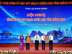 Quảng Ninh: Công bố Quy hoạch lâu dài và công bố Quyết định công nhận tỉnh đạt đô thị loại I