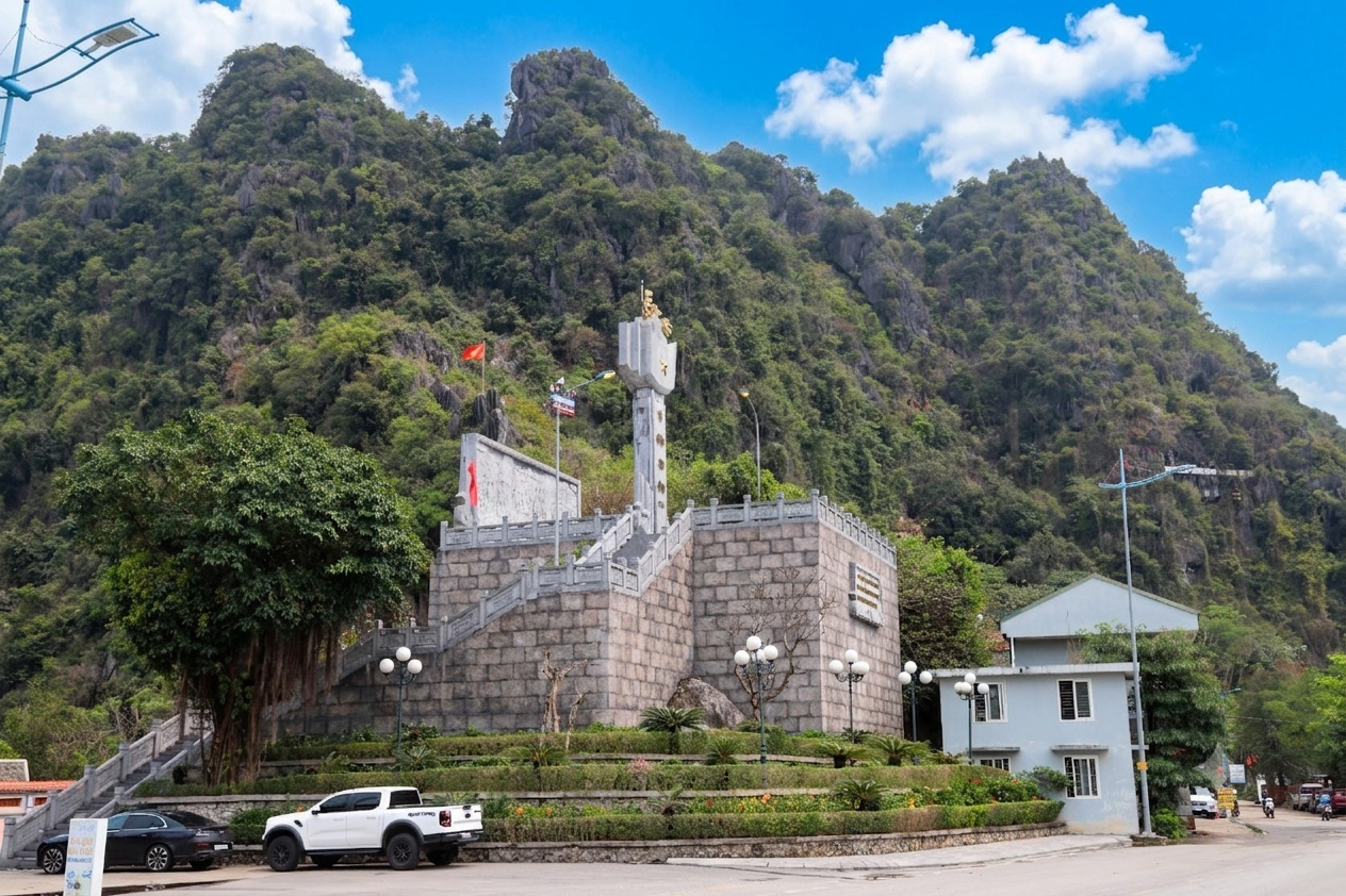 1-khu-di-tich-vung-duc-rong-1785080502 1-khu-di-tich-vung-duc-rong-1785080502.png