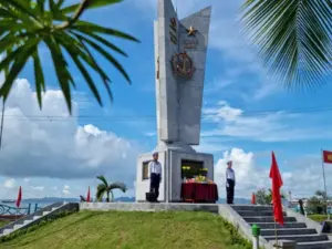 Người phi công Mỹ trở lại tìm ân nhân giữa biển Hạ Long