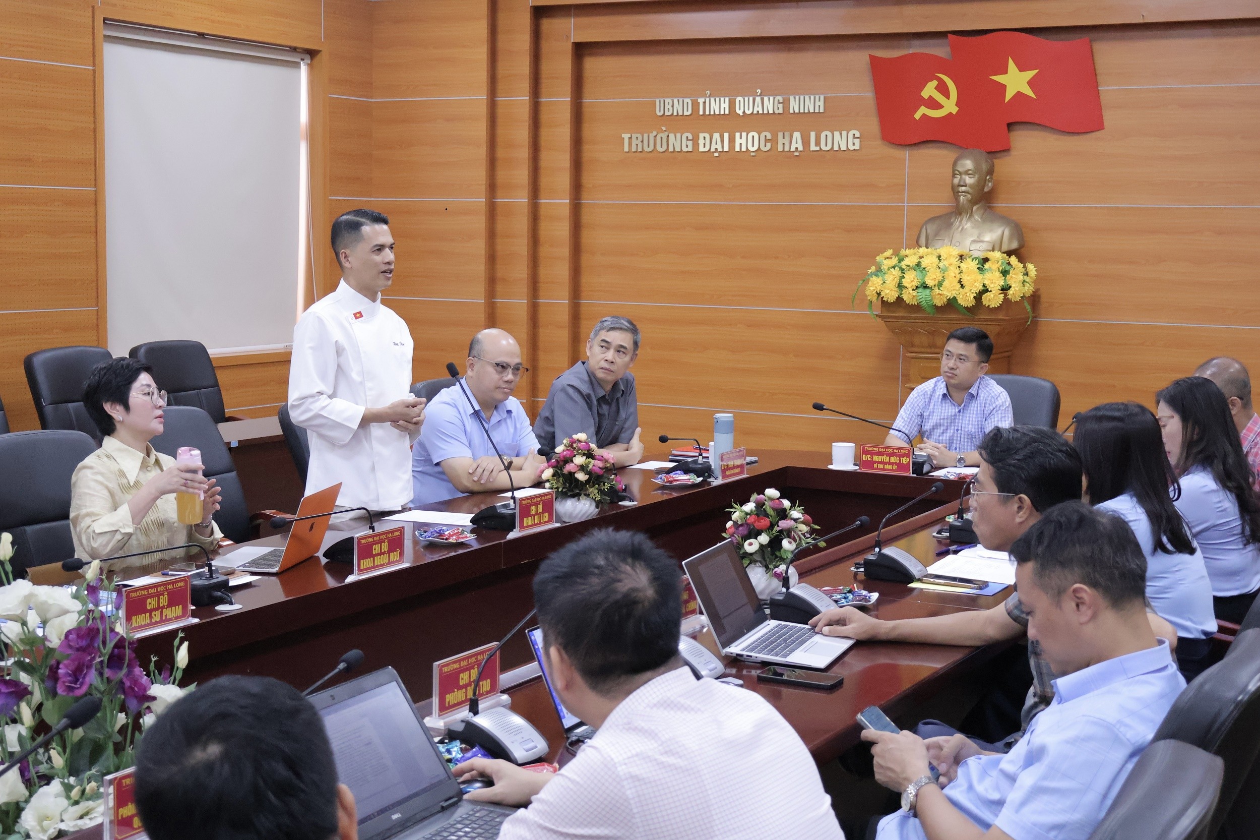 gv-pham-xuan-tung-bao-caocuoc-thi-1785476549.jpg