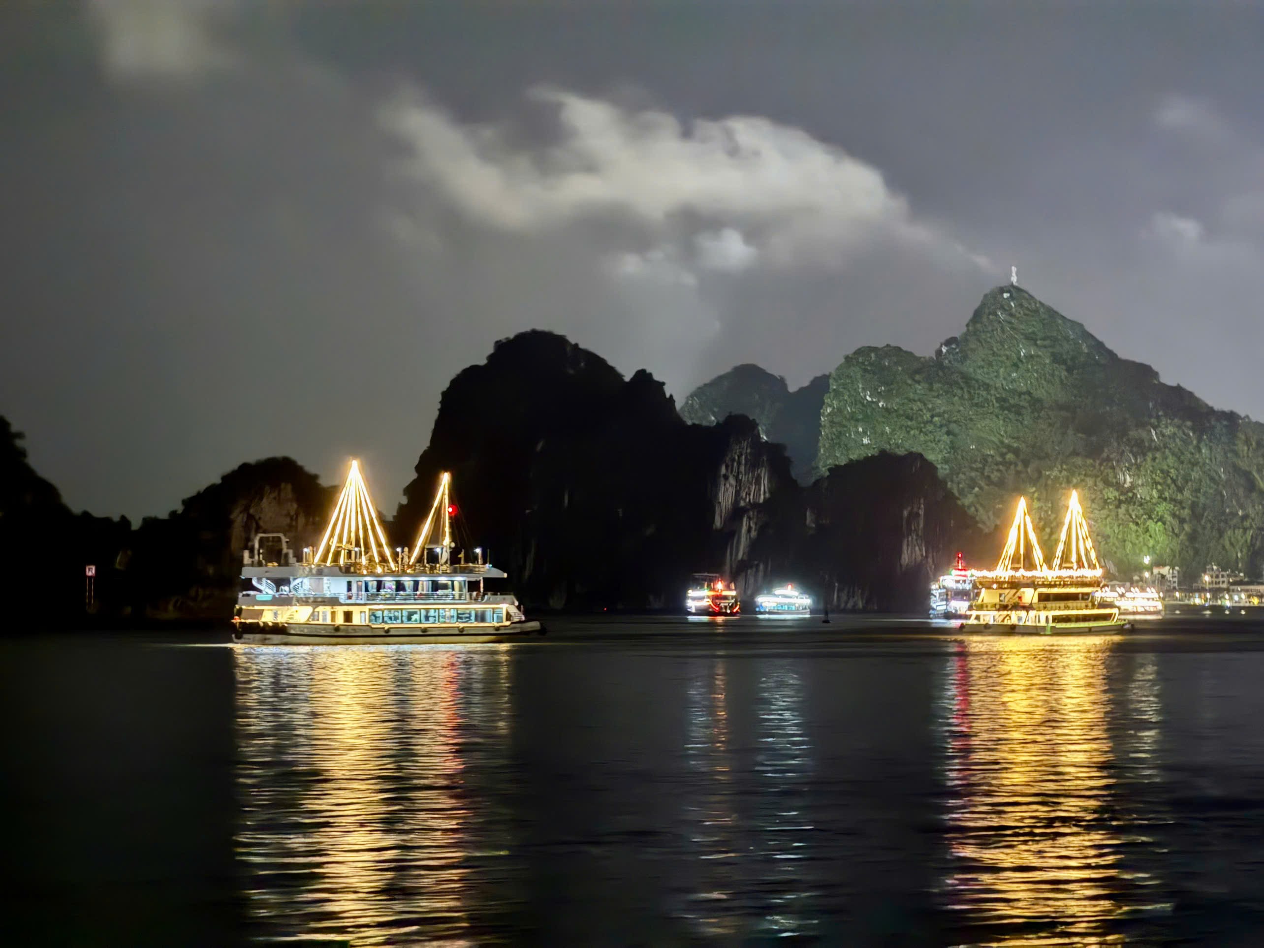 tau-chang-den-1787895114 tau-chang-den-1787895114.jpg