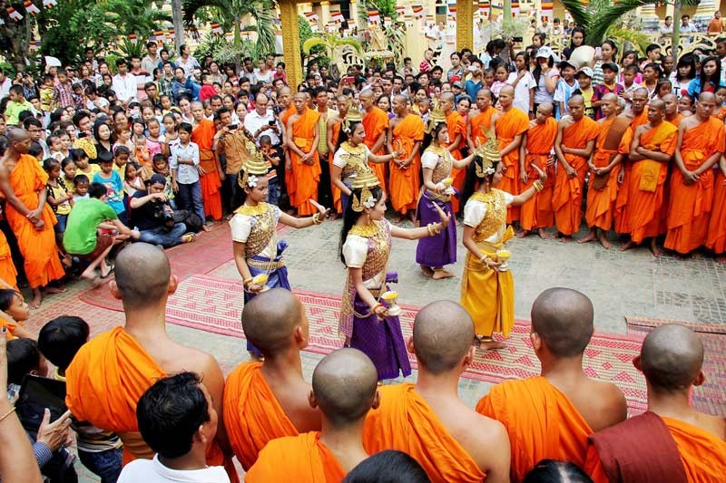 chol-chnam-thmay-bieu-dien-1721618959-1793203387 chol-chnam-thmay-bieu-dien-1721618959-1793203387.jpg