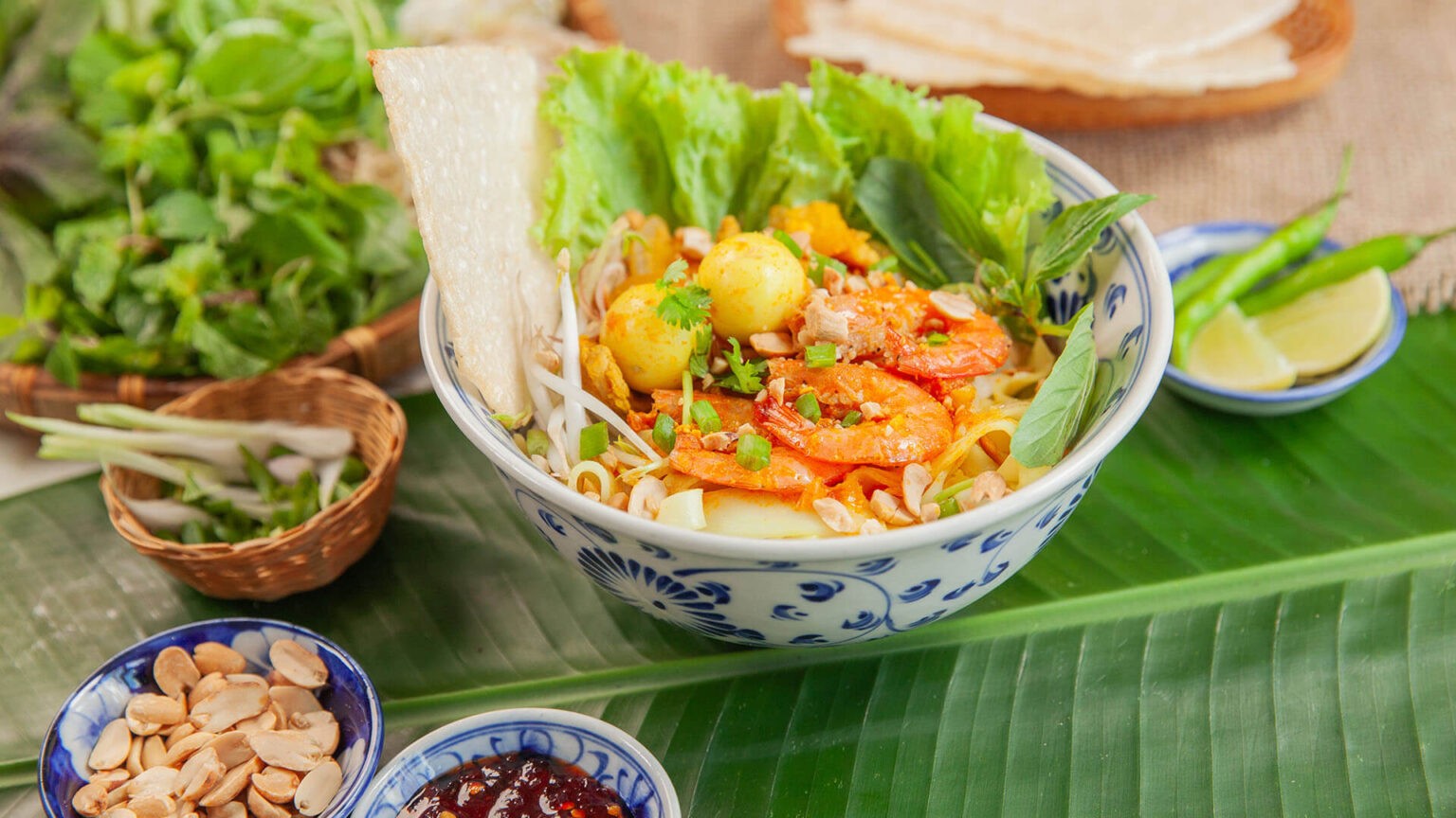 my-quang-1793327120.jpg